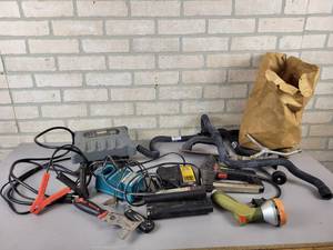 lot 785 image: Solar Pro-Logix Battery Charger, Chargers, Stapler and More - NO SHIPPING
