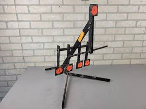 lot 820 image: Pistol Target - Hitting the top one will reset the bottom 4 - NO SHIPPING