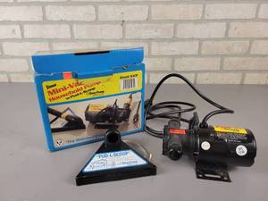 lot 827 image: Simer Water Pump - Part No. M40P