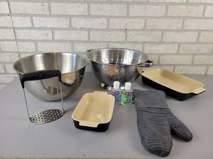 lot 864 image: 6 Quart Stainless Steel Bowl, Colander, Lecreuset Baking Dishes and More - NO SHIPPING