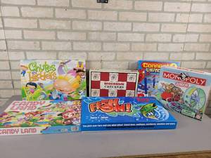 lot 896 image: Candy Land, Monopoly Junior and More