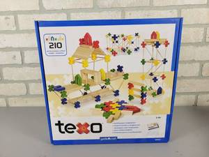 lot 906 image: NEW GuideCraft 210 Piece TEXO Wood Block Building Set