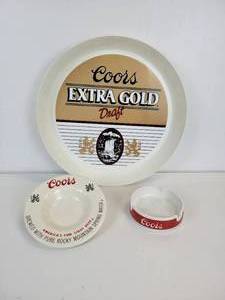 lot 84 image: Lot of Vintage Coors Light Pieces - Plastic Tray and Pair of Ceramic Ash Trays