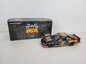 lot 92 image: Action 124 Scale Las Vegas Nascar Caf - 1999 Pontiac