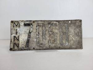 lot 115 image: Antique Minnesota License Plate - 191219131914