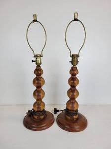 lot 116 image: Pair of Matching Vintage Table Lamps