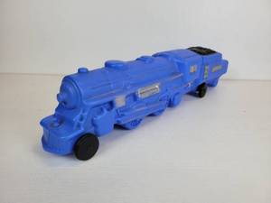 lot 47 image: EMPIRE Vintage Blue Blow Mold Toy Train Engine on Wheels