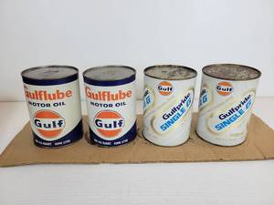 lot 38 image: Lot of (4) Vintage Gulflube Motor Oil Quart Cans