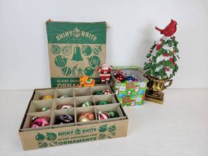 lot 159 image: Lot of Vintage & Modern Christmas Dcor - NO SHIPPING
