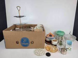 lot 185 image: Large Lot of Vintage Glassware, Serveware, and Dcor - NO SHIPPING