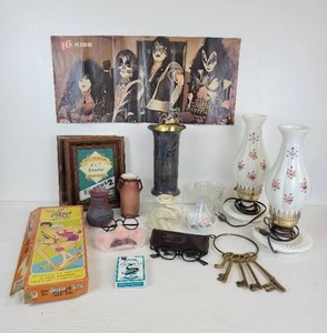 lot 188 image: Lot of Vintage Home Dcor - Includes Skipper and Scott Paper Dolls (1981) and KISS Poster from 16 Magazine