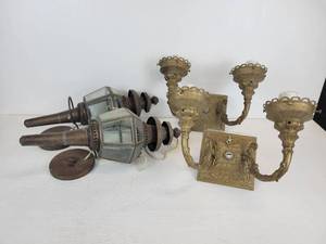 lot 191 image: Pair of Vintage Light Fixtures