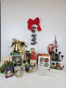 lot 205 image: Vintage Christmas Decorations - NO SHIPPING
