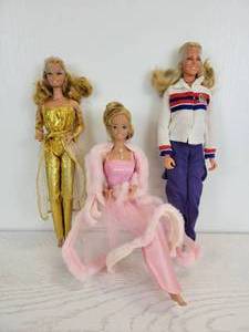 lot 281 image: Lot of (2) Vintage Barbies and a Vintage Bionic Woman Doll