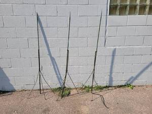lot 289 image: Lot of (3) Lightning Rods with Stands - NO SHIPPING