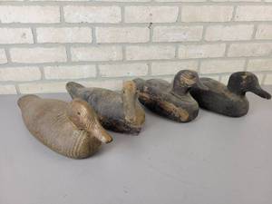 lot 2 image: (4) Vintage Carved Wood Duck Decoys