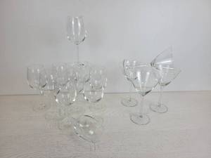 lot 28A image: Lot of (10) Beautiful Stemmed Crystal Wine Glasses and (4) Stunning Martini Glasses - NO SHIPPING