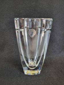 lot 13 image: Waterford Metra Crystal Clear Vase Signed by Designer Jim OLeary - 108018