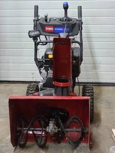 Toro Power Max 826 OHAE Snow Blower 26 Two Stage Electric Start Gas 252cc