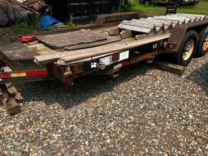 lot 2 image: 2004 Felling Tandem Axle Equipment Trailer FT-12LE