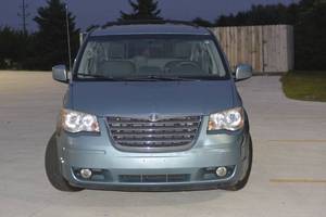 2009 Chrysler Town & Country Touring