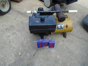 old Sears gas generator. 2000 - 2500 watt. Engine runs good. Intermittent charge. As shown.