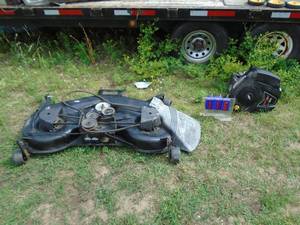 Craftsman 48 mower deck in good condition & Briggs 19 hp vertical shaft motor for parts. As shown.