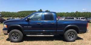 lot 4 image: 2003 Dodge Ram 1500 SLT 4x4