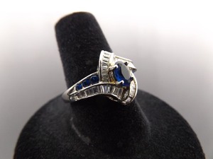 .925 Sterling Silver Sapphire Crystal WOW Ring Size 8