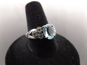 .925 Sterling Silver Topaz Crystal Ring Size 9