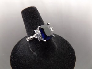 .925 Sterling Silver Deep Sapphire Crystal Ring Size 7.75
