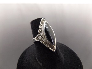 .925 Sterling Silver Art Nouveau Inlayed Onyx Ring Size 5.75