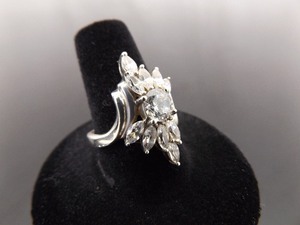 .925 Sterling Silver Zirconia Flower Ring Size 8