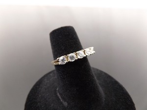.925 Sterling Silver Zirconia Ring Size 5.25