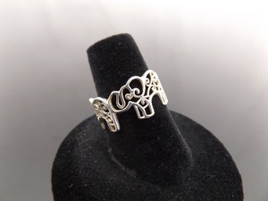 .925 Sterling Silver Scrolled Elephant Ring Size 7