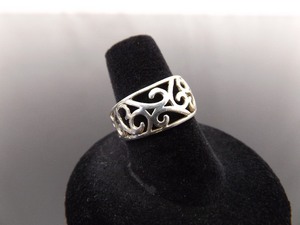 .925 Sterling Silver Scrolled Ring Size 6.75