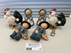 lot 87 image: Lot of FarmCountry Figurines