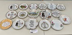 lot 89 image: &nbspLot of Decorative Kitchen Wall Hanging Plates - Heartfelt and Funny Messages