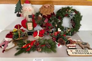 lot 110 image: Lot of Christmas Dcor, Wreaths, Wooden Figures and More