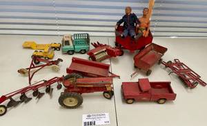 lot 113 image: Vintage Metal Farm Toys- Farmall International Tonka and Buddy- and  and 1968 GI Joe Figure