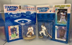 lot 16 image: Starting Lineup 1997 Special Series Card MLB Figures - Ryne Sandberg &amp Gary Sheffield