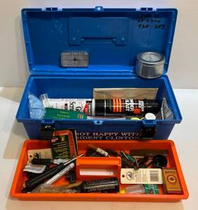 lot 20 image: Box Of Gun Cleaning Misc. Items