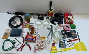lot 124 image: Junk Drawer Lot