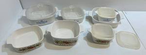 lot 143 image: Group Of Vintage Corning Ware Including 2 2 34 Cup 2 1 Quart (Blue & White Has A Pyrex Lid) 1 1 12 Quart 2 Blue & White 2 Quart (1 Has Pryrex Lid)