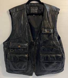 lot 165 image: Italian Stone Design Genuine Leather Navarre Leather Company Vest XL