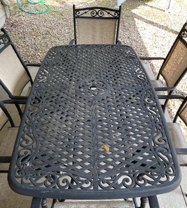 lot 17 image: Marvelous Metal Patio Table and 6 Chairs