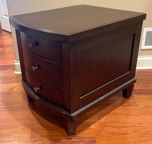 lot 31 image: Three Drawer Accent Table