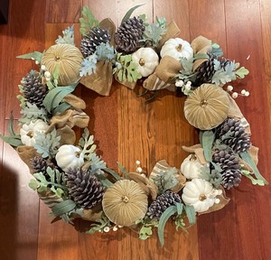 lot 95 image: Trio of Beautiful Wreaths