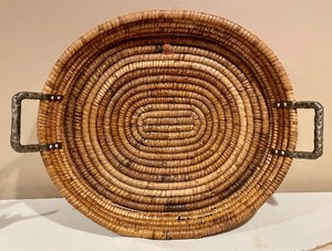 lot 250 image: Woven Basket Tray, New Pottery Barn Napkins and Pillow