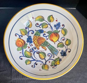 lot 258 image: Italian Pottery Bowl by Nova Deruta